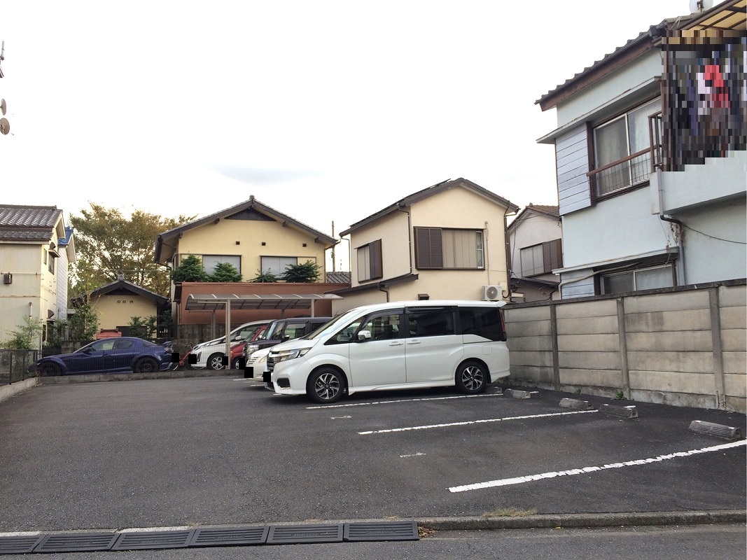 足立区栗原１丁目　月極駐車場